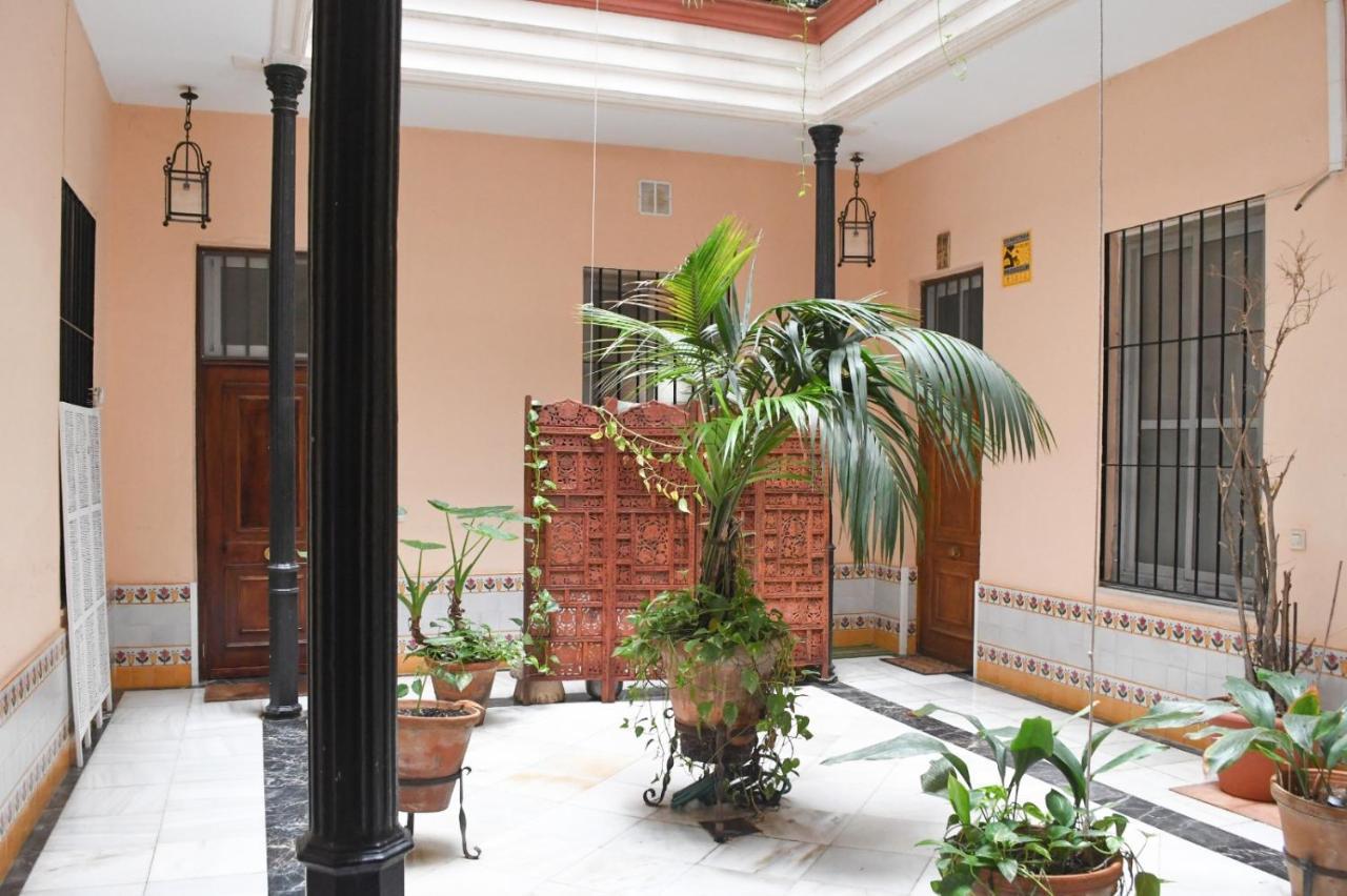 Apartamento Descalzos Севилья Экстерьер фото