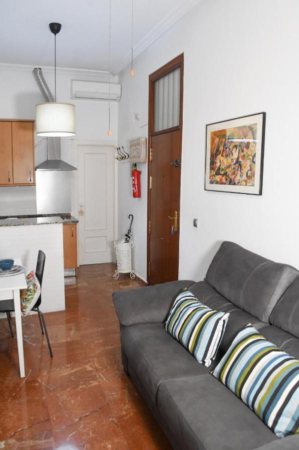 Apartamento Descalzos Севилья Экстерьер фото
