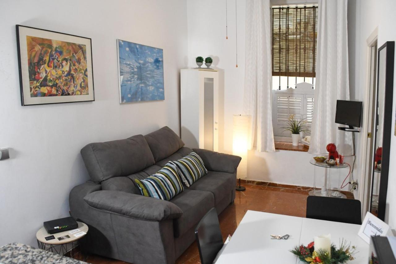 Apartamento Descalzos Севилья Экстерьер фото